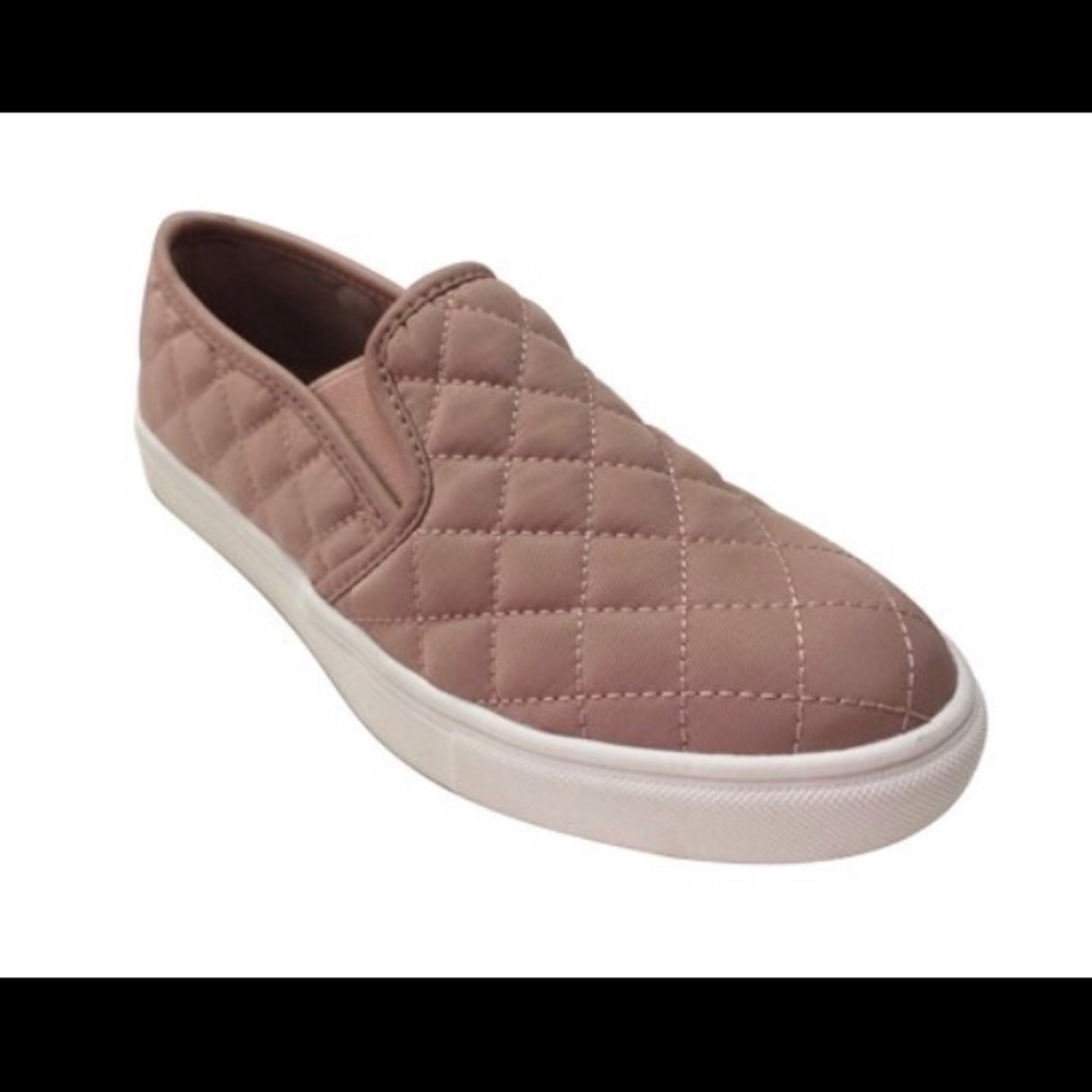⚡️SALE⚡️ NWT rose gold quilted slip on sneaker